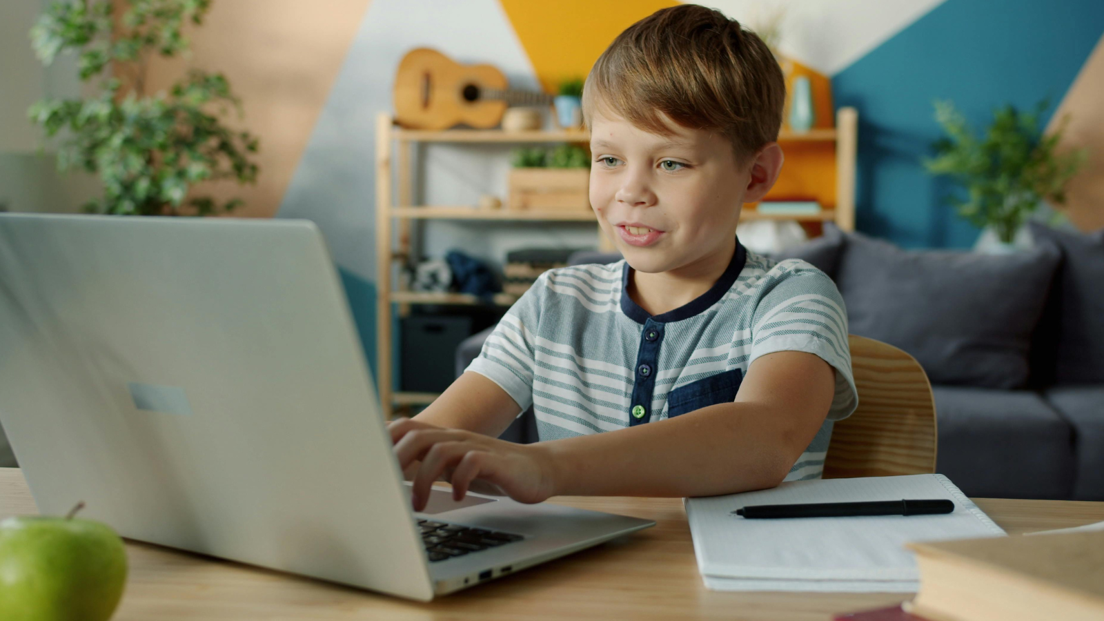 How AI-Powered Recorded Online Tuitions Help Students Perform Better